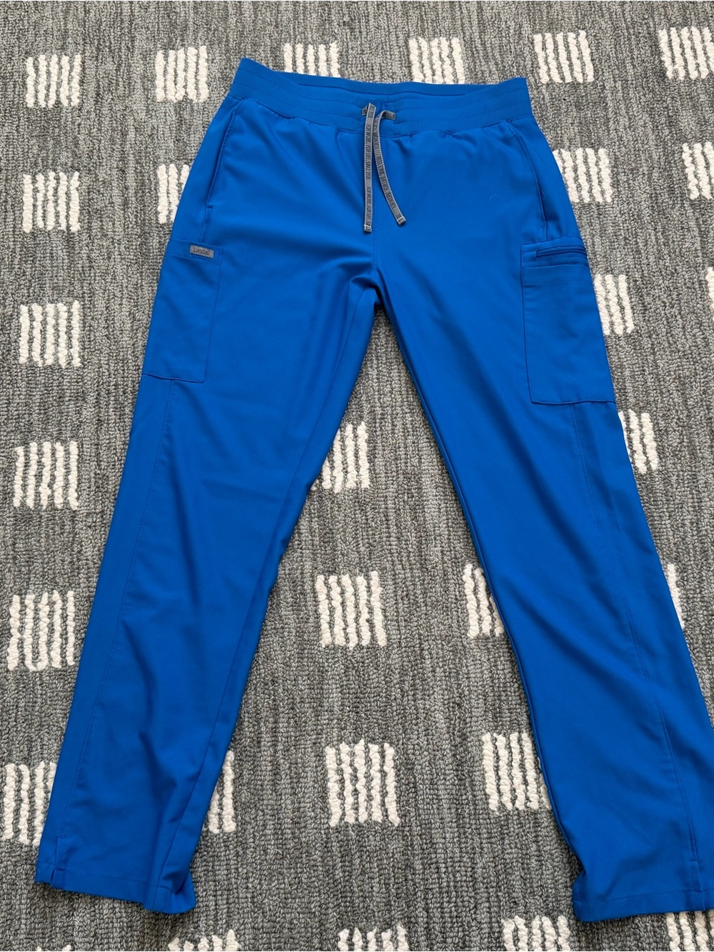 Landau Women’s Cargo Scrub Pants in Royal Blue